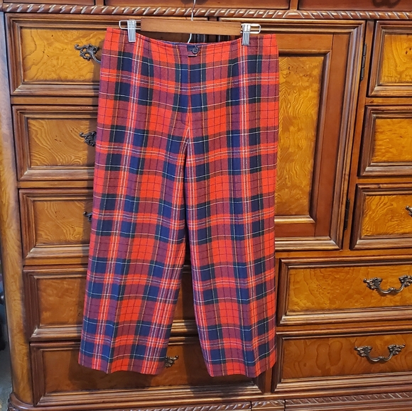 VTG PENDLETON red plaid wool cropped pants size 18, fits M - Picture 4 of 5